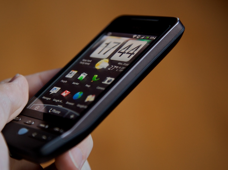 Illustration for article titled HTC Hero Review: Ambitious, But Tragically Flawed